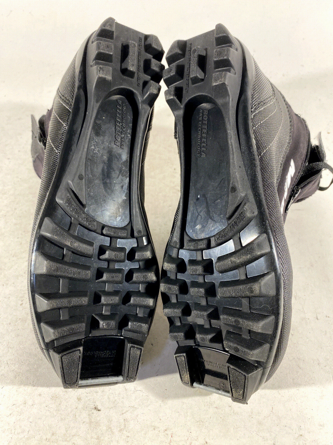 Madshus CT100 Nordic Cross Country Classic Ski Boots Size EU41 US8 for NNN 528