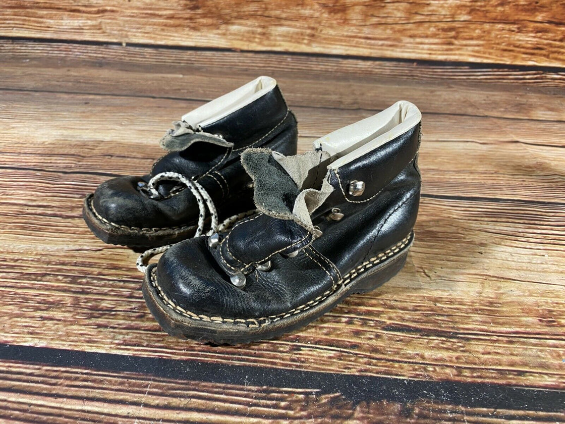 Vintage Nordic Cross Country Ski Boots Kandahar Old Cable Kids Size EU31 US12.5
