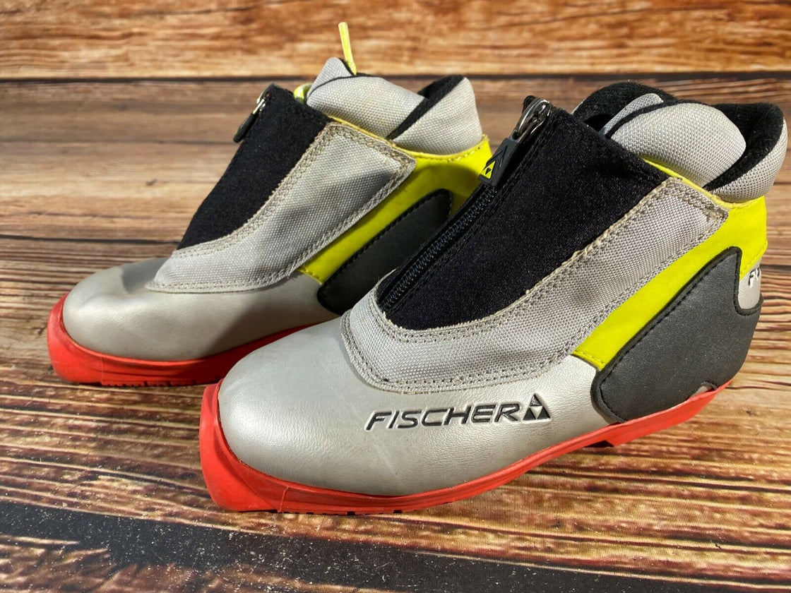 Fischer Kids Nordic Cross Country Ski Boots Size EU31 US12.5 SNS Profil F-345
