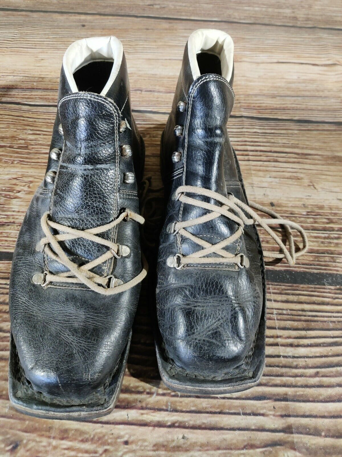 DALEX Vintage Cross Country Ski Boots for Kandahar Old Cable Binding EU43, US9