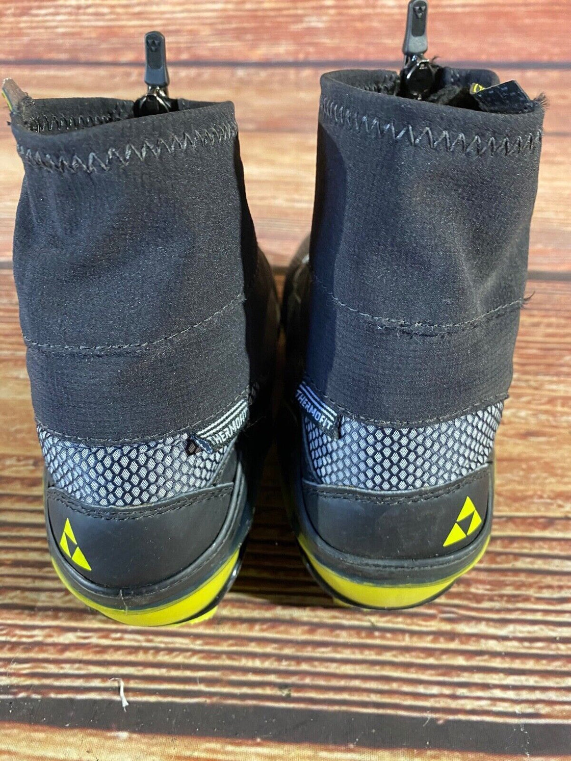 Fischer RC3 Classic Nordic Cross Country Ski Boots Size EU41 US8 NNN