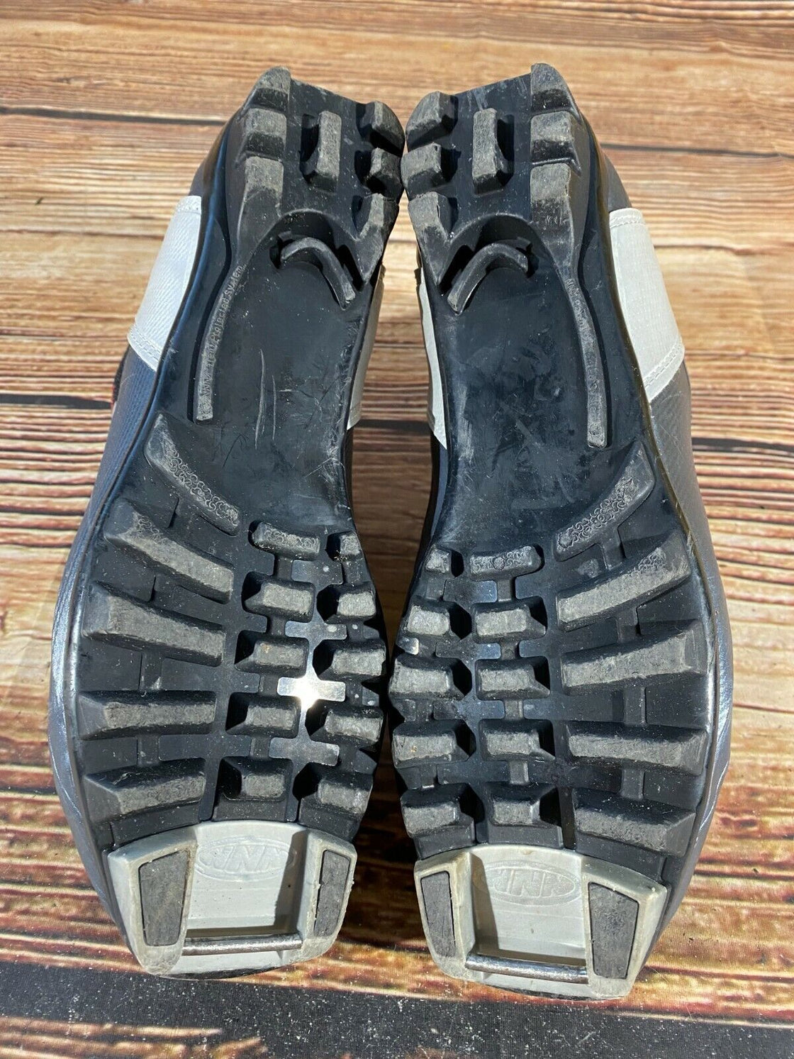 Alpina ST10 Nordic Cross Country Ski Boots Size EU41 US8 NNN bindings
