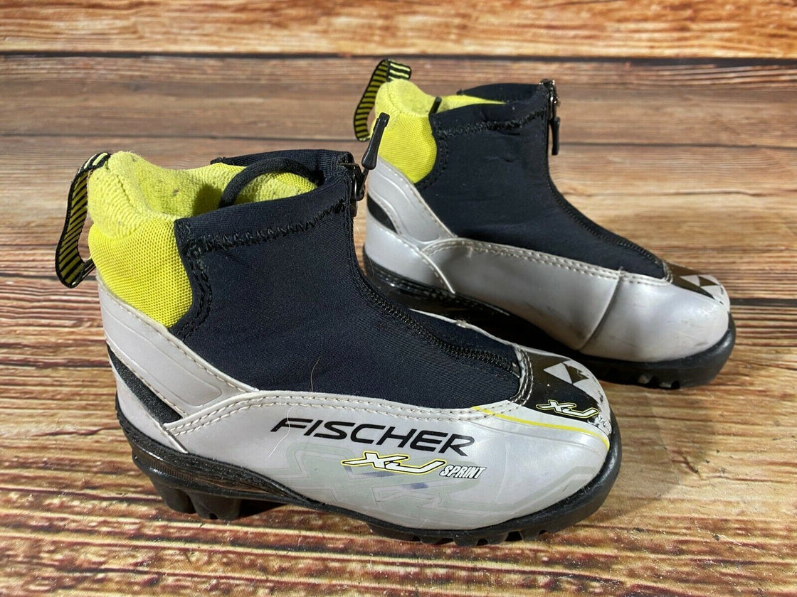 Fischer XJ Sprint Kids Nordic Cross Country Ski Boots Size EU28 US10.5 NNN F-230