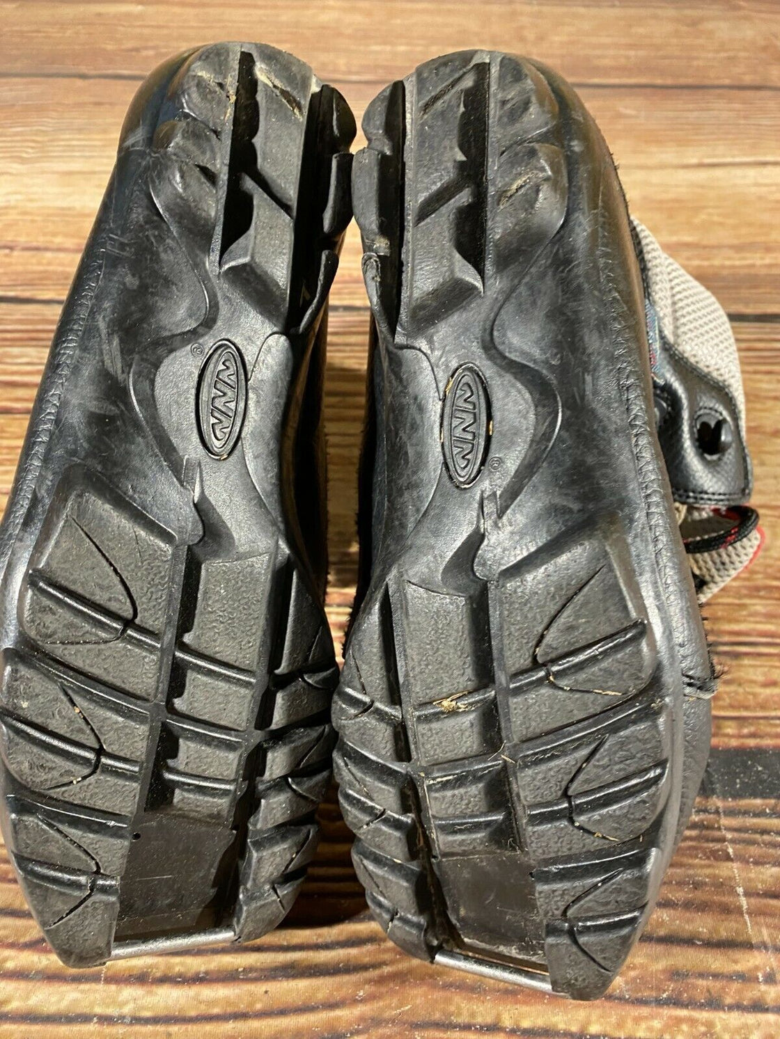 Fischer Kids Nordic Cross Country Ski Boots Size EU35 US3.5 NNN F-261