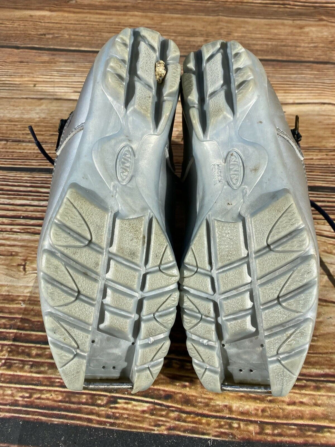 Alpina 311 Nordic Cross Country Ski Boots Size EU37 US5 NNN bindings 1030