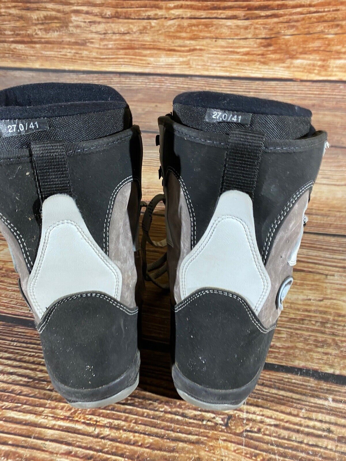ASKEW Snowboard Boots Size EU41, US8, UK7, Mondo 260 mm E