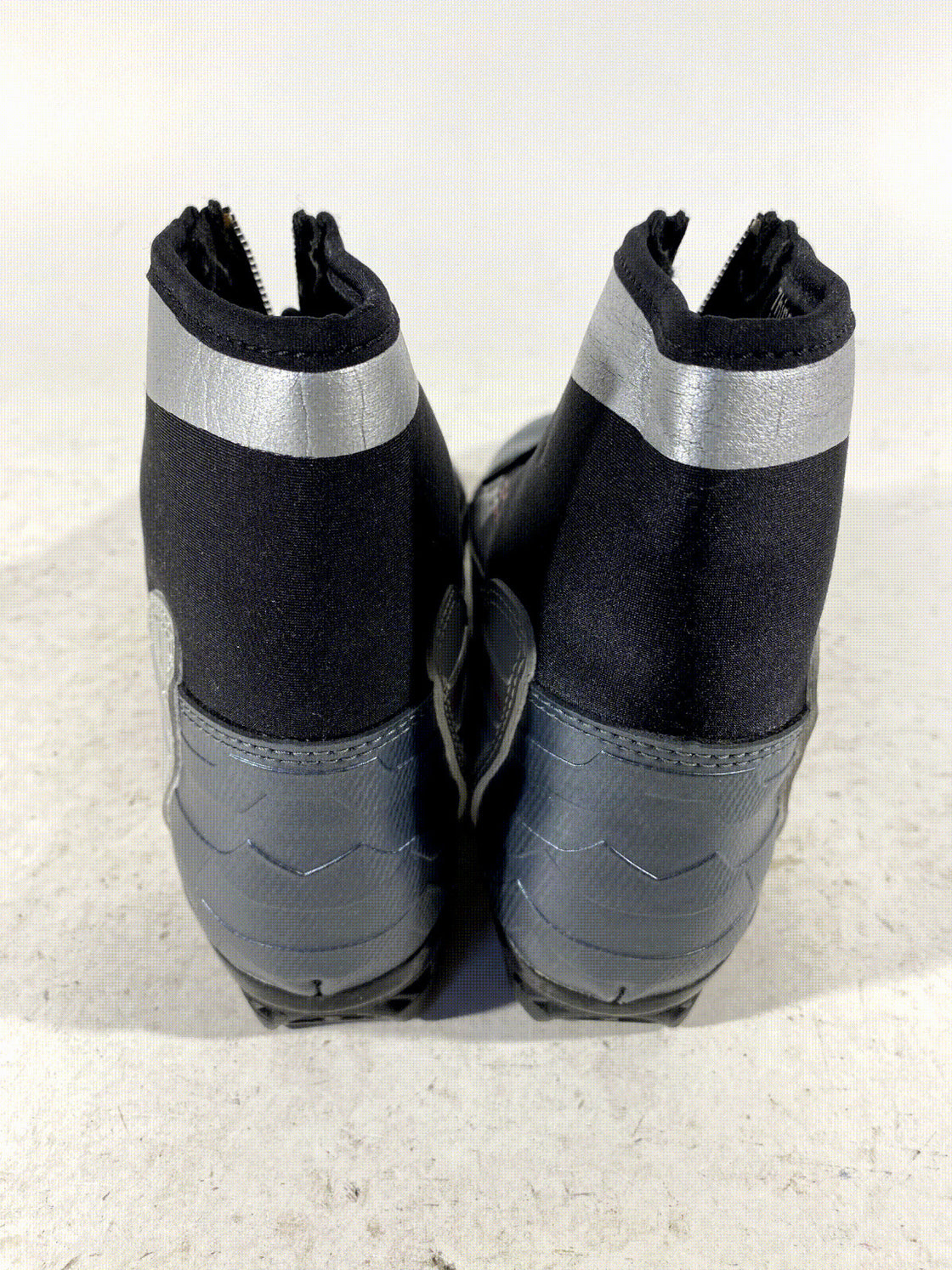 Alpina ST10 Nordic Cross Country Ski Boots Size EU38 US6 for NNN 526