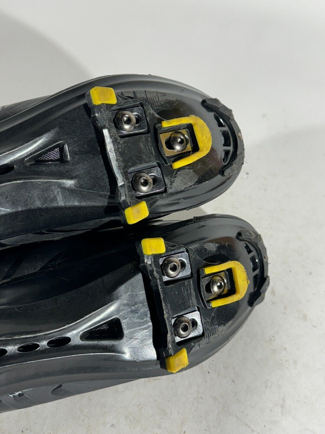ENDURANCE Sports Cycling Road Shoes EU43 US9 Mondo 278 cs444