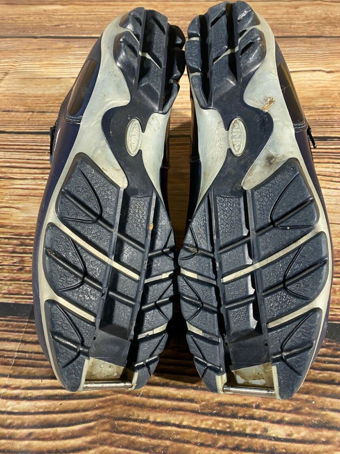 Alpina 311 Nordic Cross Country Ski Boots Size EU43 US9.5 NNN bindings 991