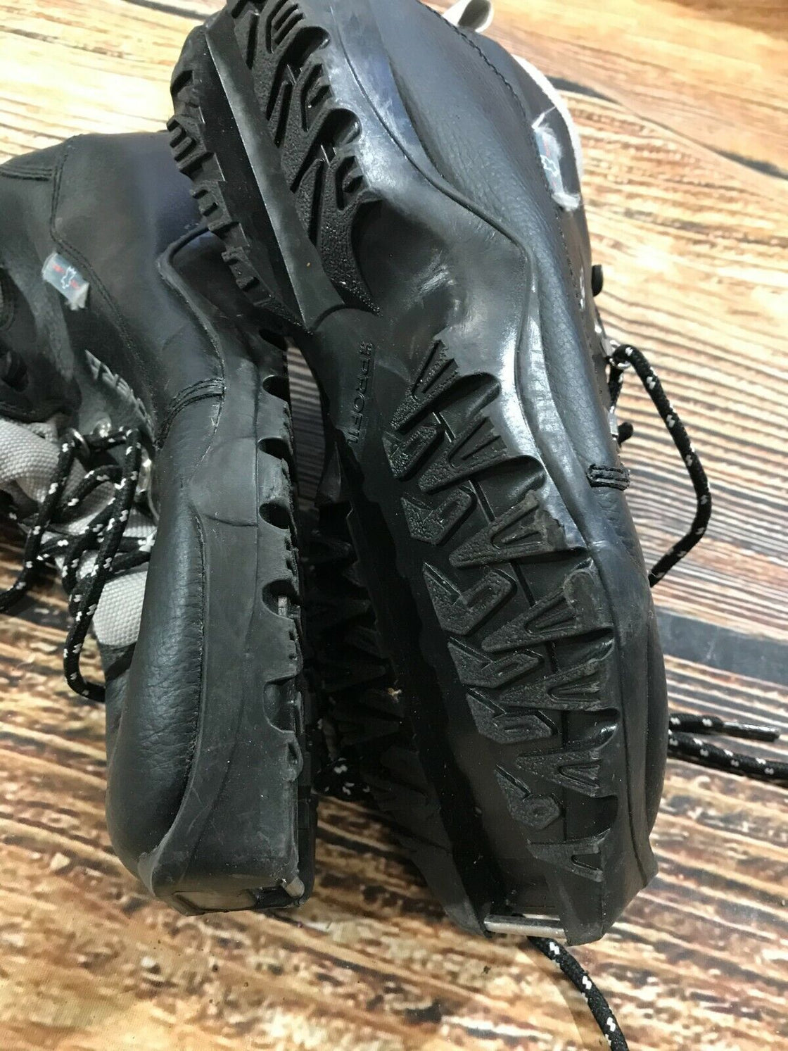 Fischer Nordic Cross Country Ski Boots Size EU37 US5 SNS Profil