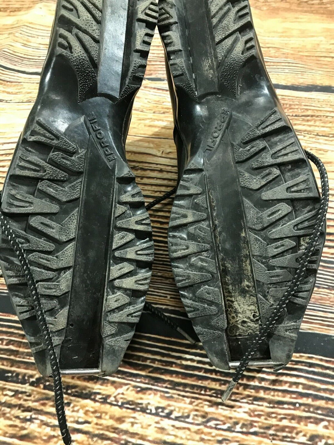 SALOMON Nordic Cross Country Ski Boots Size EU40 US8 SNS Profil