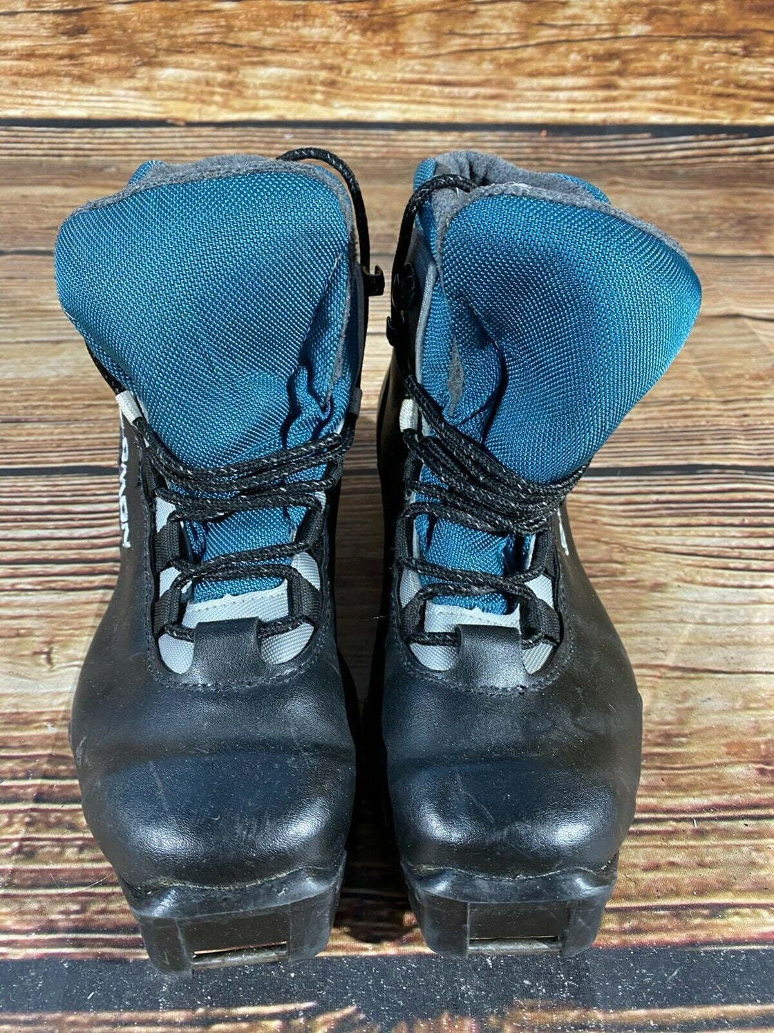 Salomon Nordic Cross Country Ski Boots Size EU39 US7 SNS profil