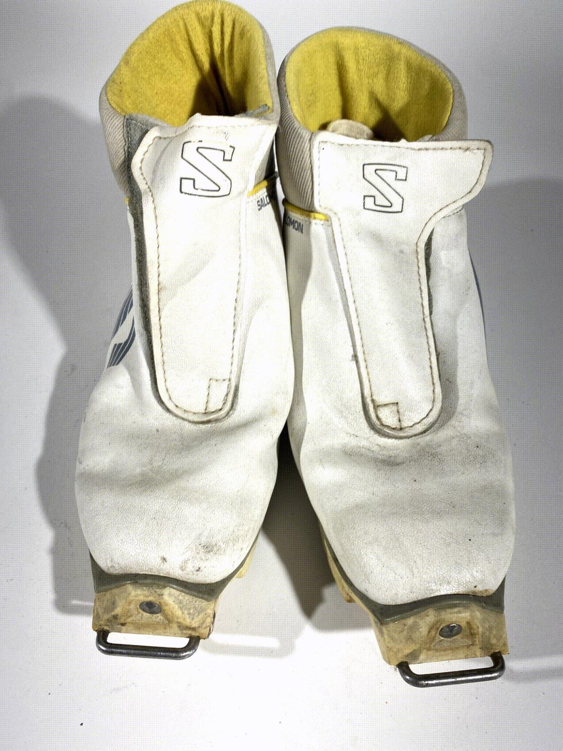 Salomon SR601 Nordic Cross Country Ski Boots Size EU39 US7 SNS Old Bindings 1219