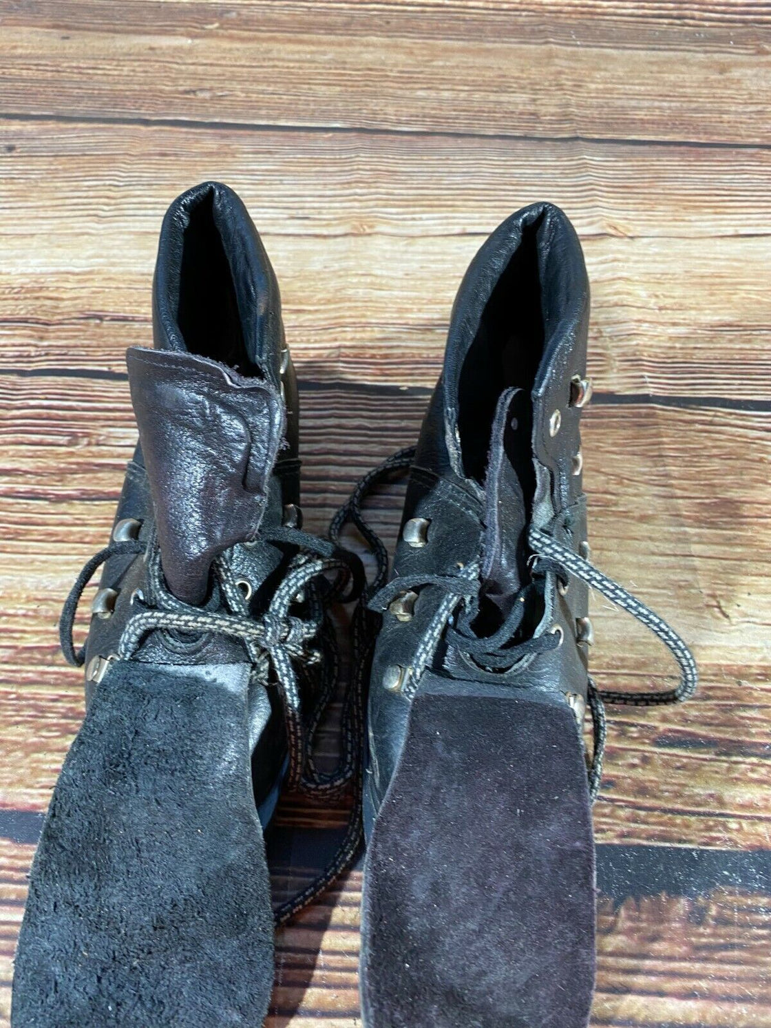 Vintage Alpine Ski Boots Kids Size EU33 Mondo 210 for Retro Cable Bindings