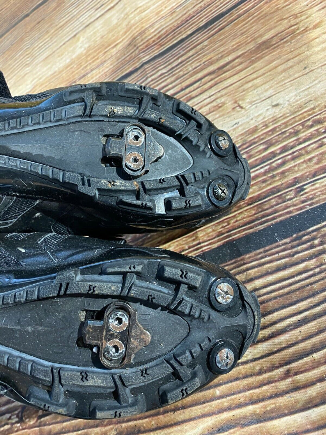 DIADORA Cycling MTB Shoes Mountain Biking Boots Size EU42 with Cleats
