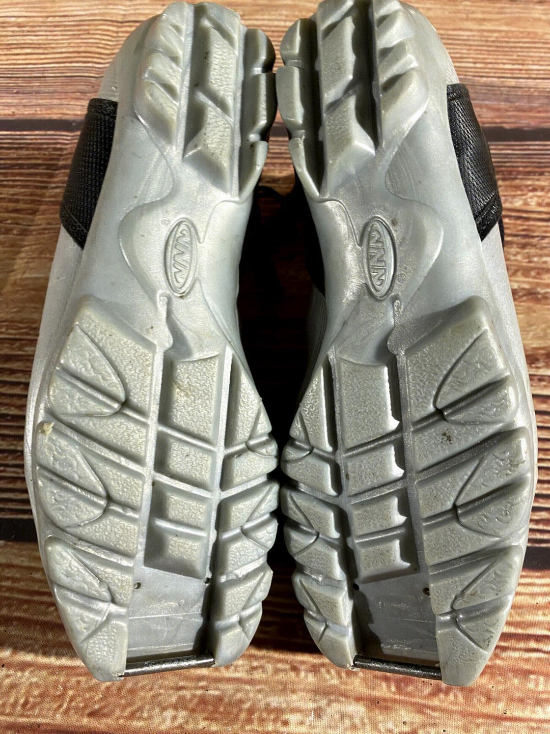 Alpina ST10 Nordic Cross Country Ski Boots Size EU37 US5.5 for NNN