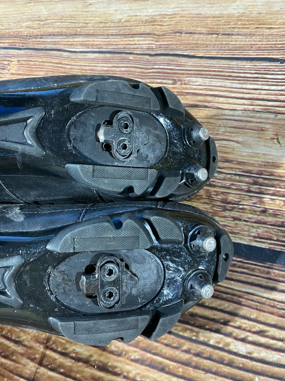 SHIMANO M181 Cycling MTB Shoes Mountain Biking Boots Size EU40 with Cleats