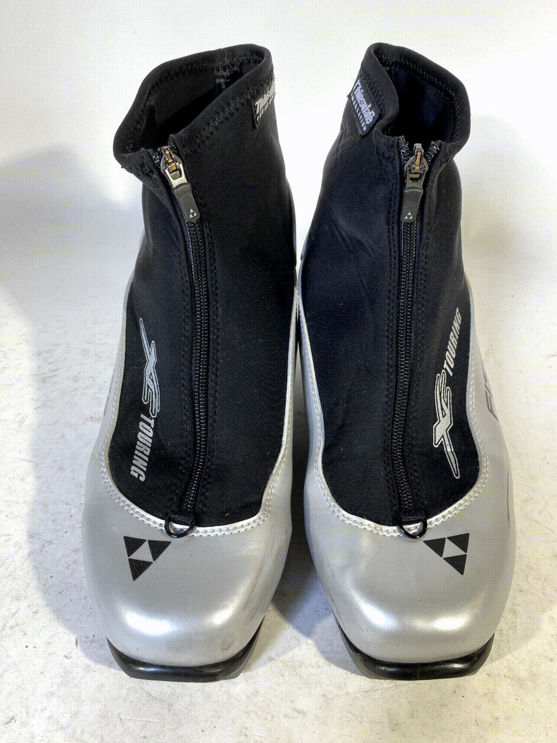 Fischer Touring Cross Country Classic Ski Boots Size EU43 US9.5 NNN binding 150