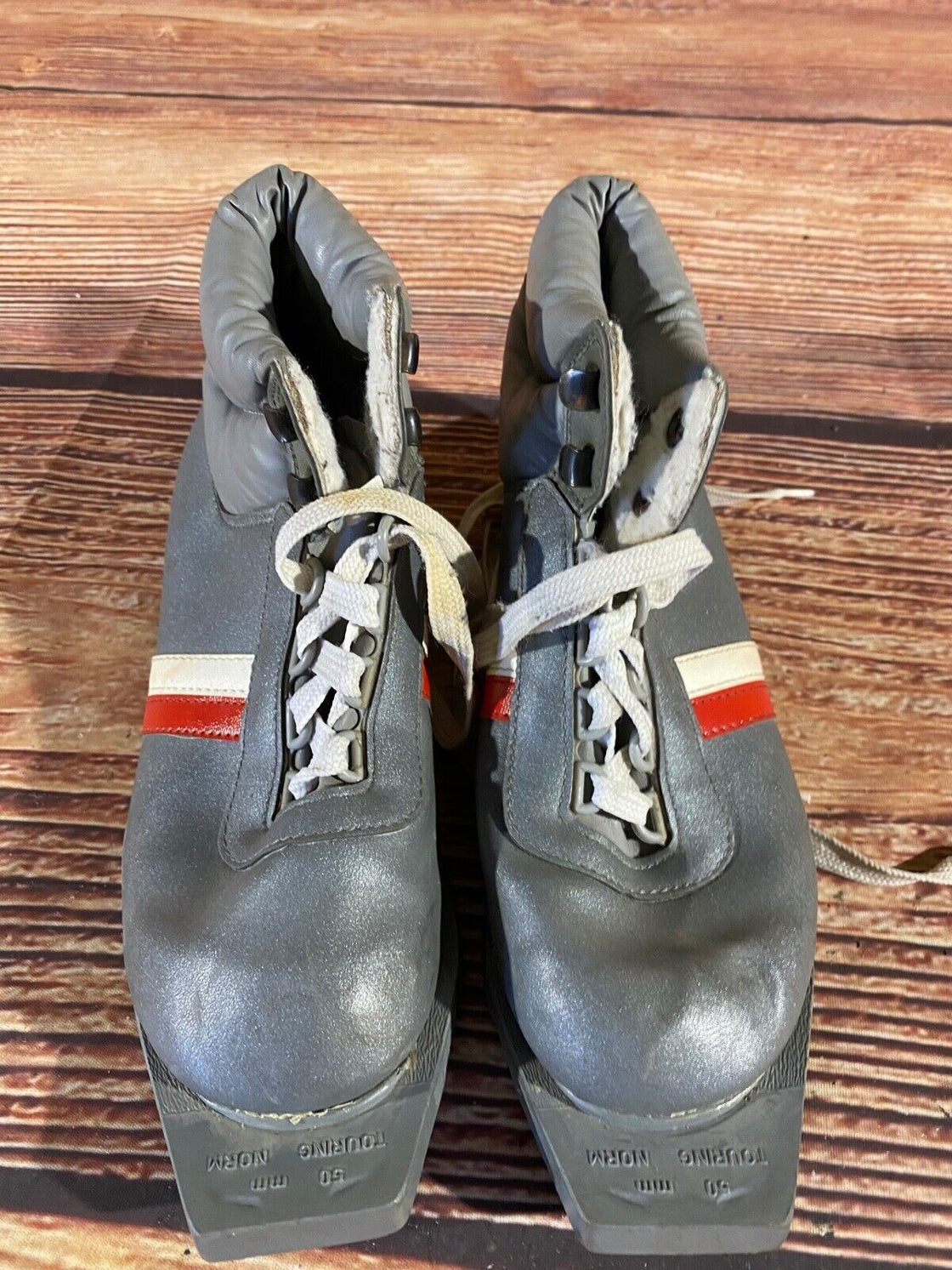 Botas Nordic Cross Country Ski Boots Size EU38 US6 Touring Norm 3pin 50mm