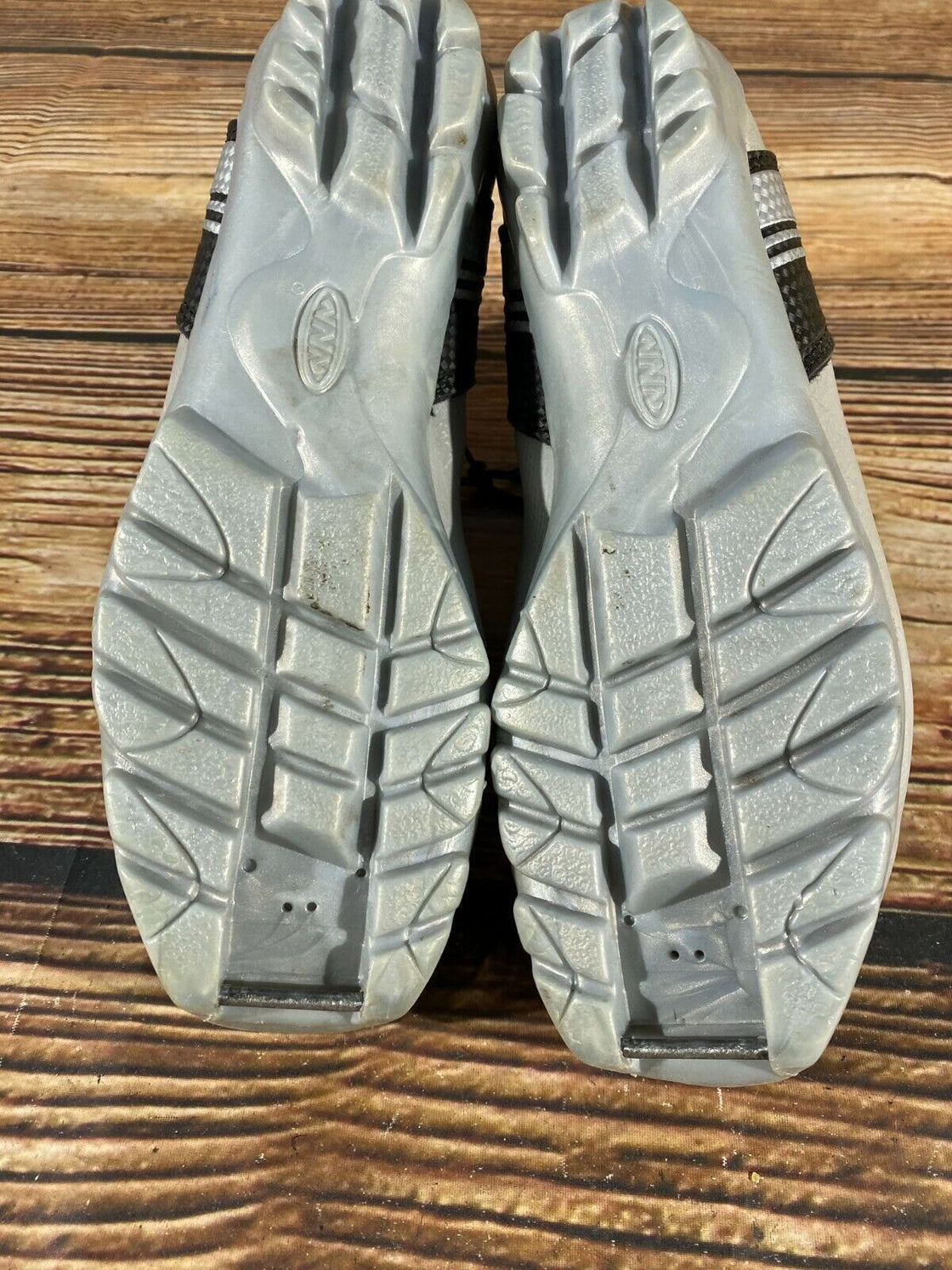 Alpina ST10 Nordic Cross Country Ski Boots Size EU39 US7 NNN bindings