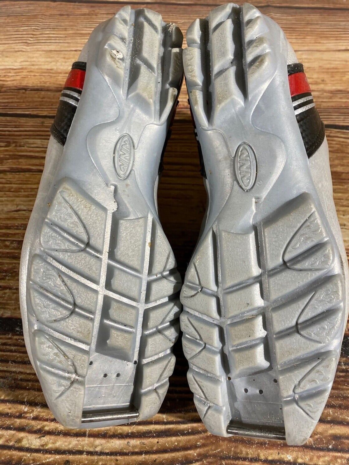 Alpina ST10 Nordic Cross Country Ski Boots Size EU38 US6 for NNN 633