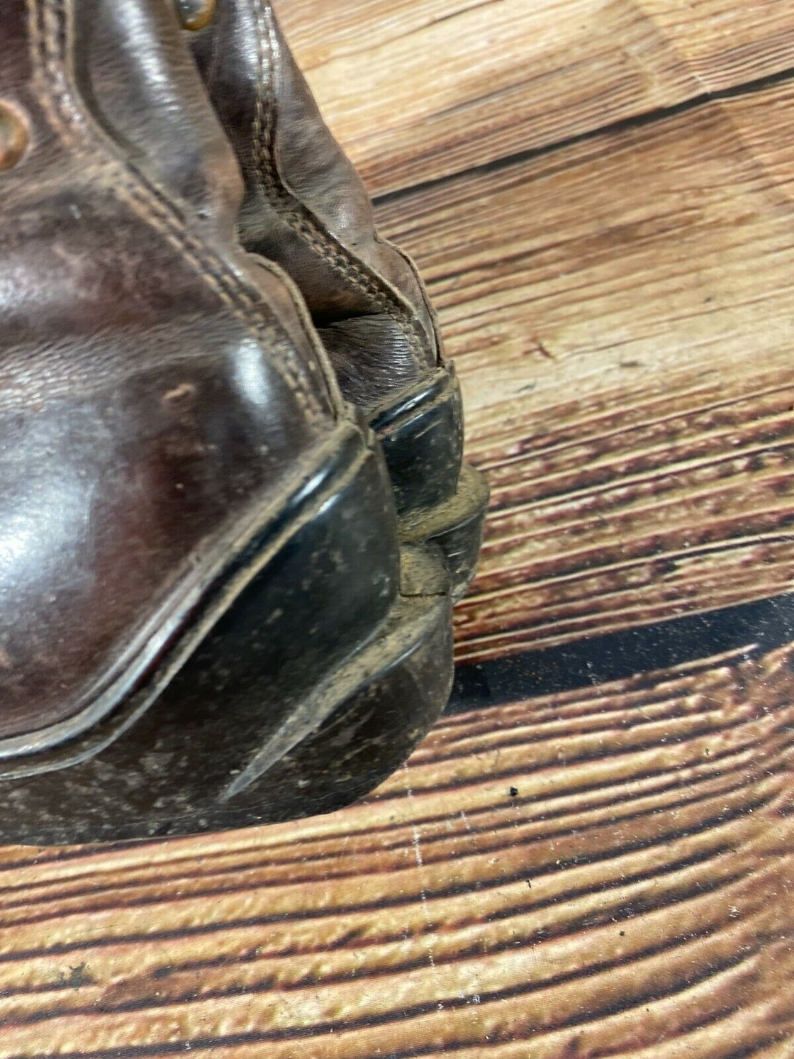 Vintage Leather Alpine Ski Boots EU43, UK9.5 Mondo 270 Cable Bindings KL160