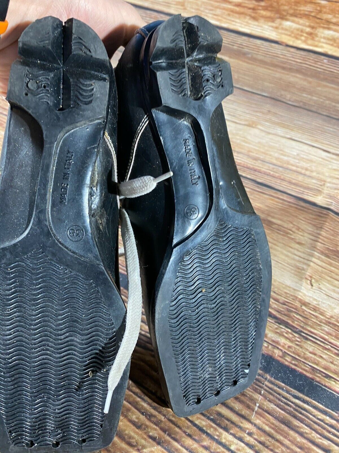 INTERSPORT Vintage Nordic Cross Country Ski Boots EU38 US5.5 for NN 75mm 3pin