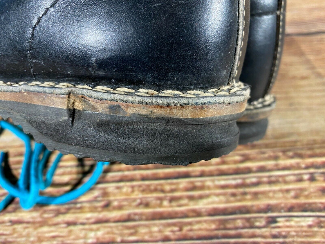 MSB MORA Vintage Cross Country Ski Boots Kandahar, Old Cable Bindings EU39 US6.5