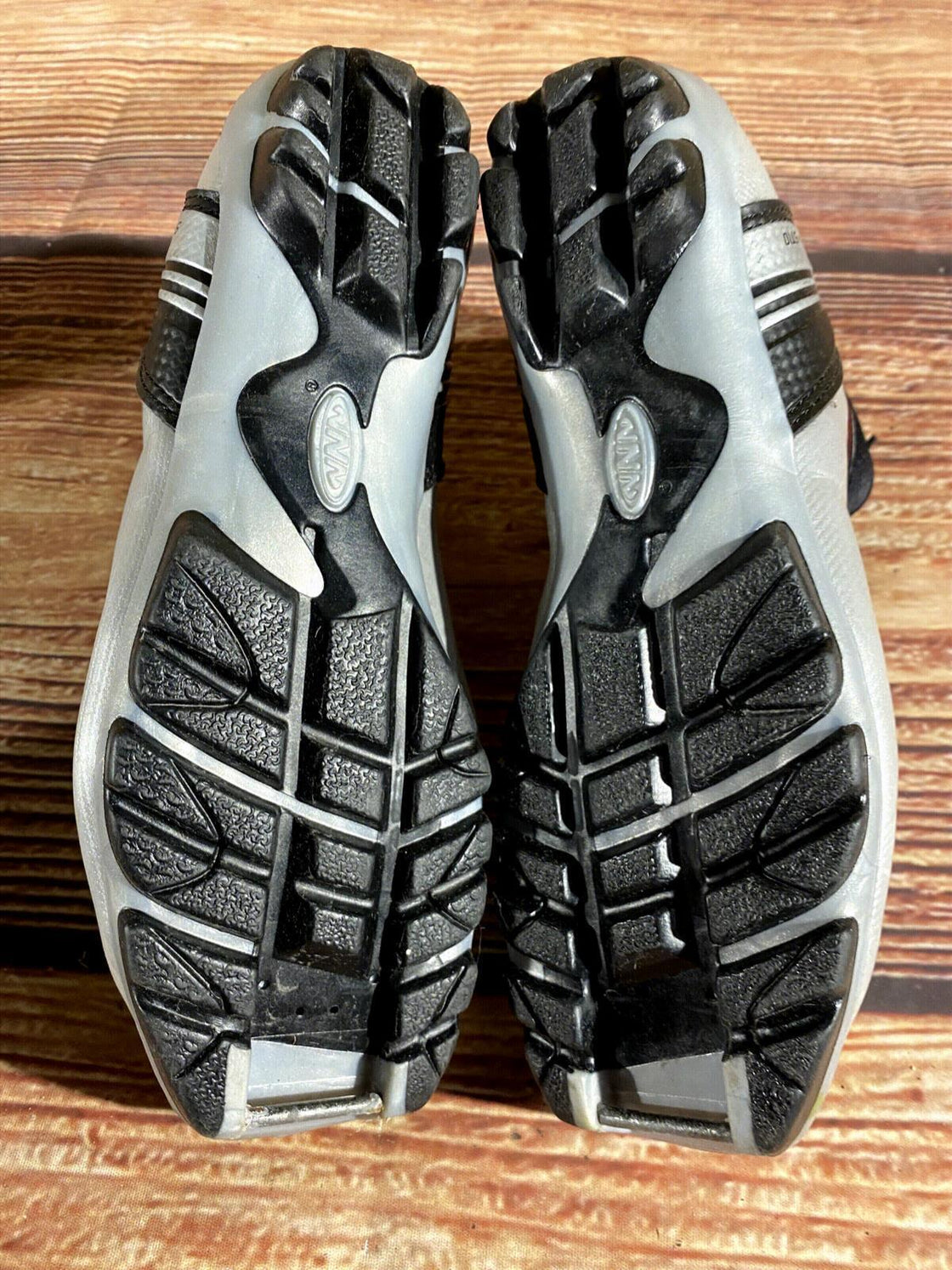 Alpina ST10 Nordic Cross Country Ski Boots Size EU38 US6 for NNN 917