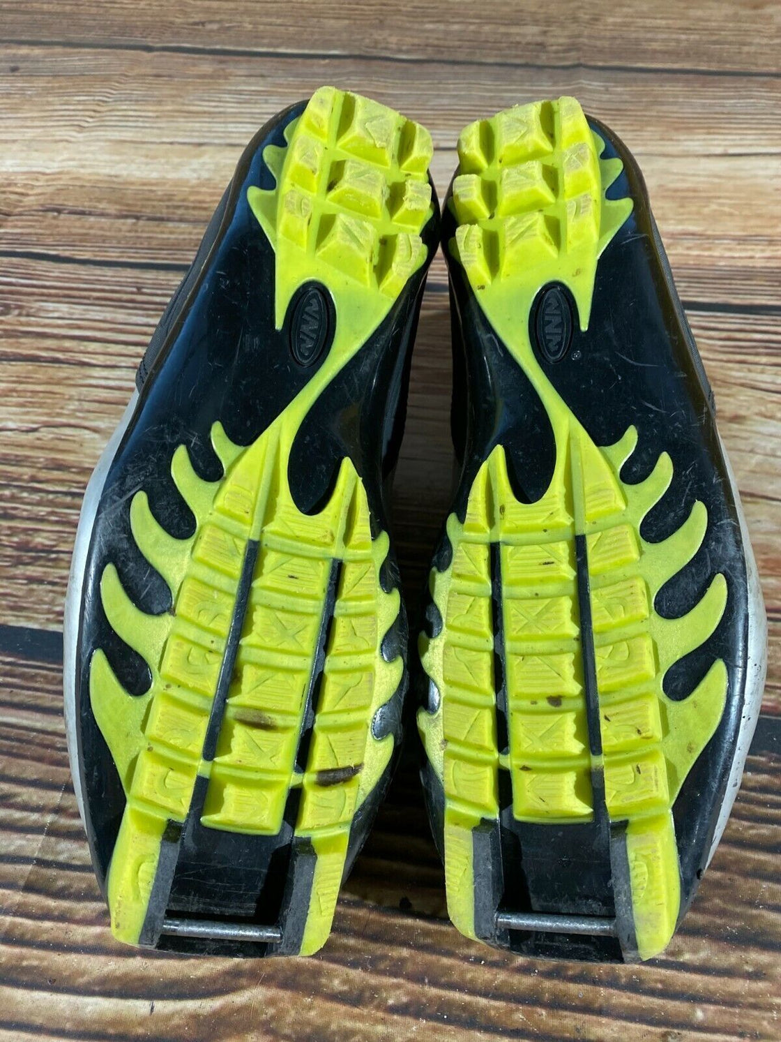 FISCHER RC5 Classic Nordic Cross Country Ski Boots Size EU41 US8 NNN bindings