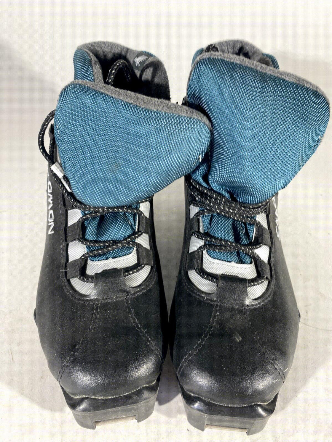 Salomon Nordic Cross Country Ski Boots Size EU39 US7 SNS Profil
