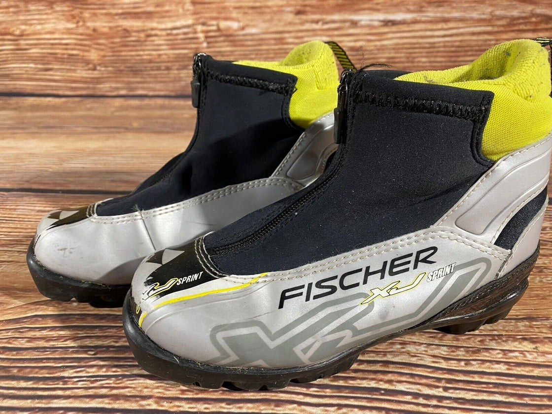 Fischer XJ Sprint Kids Cross Country Ski Boots Size EU35 US3.5 NNN F-567