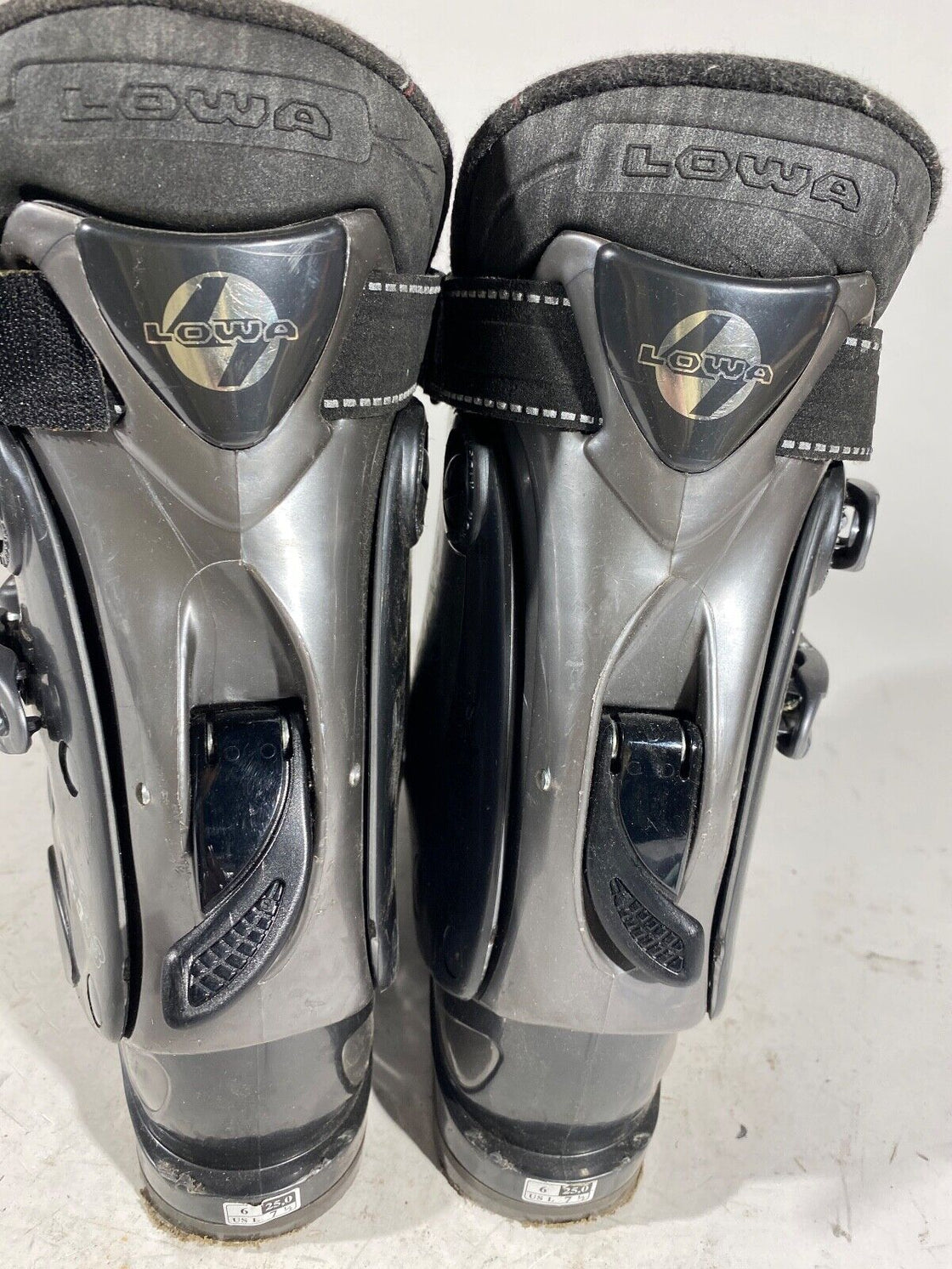 LOWA Alpine Ski Boots Downhill Size Mondo 254 mm, Outer Sole 290 mm