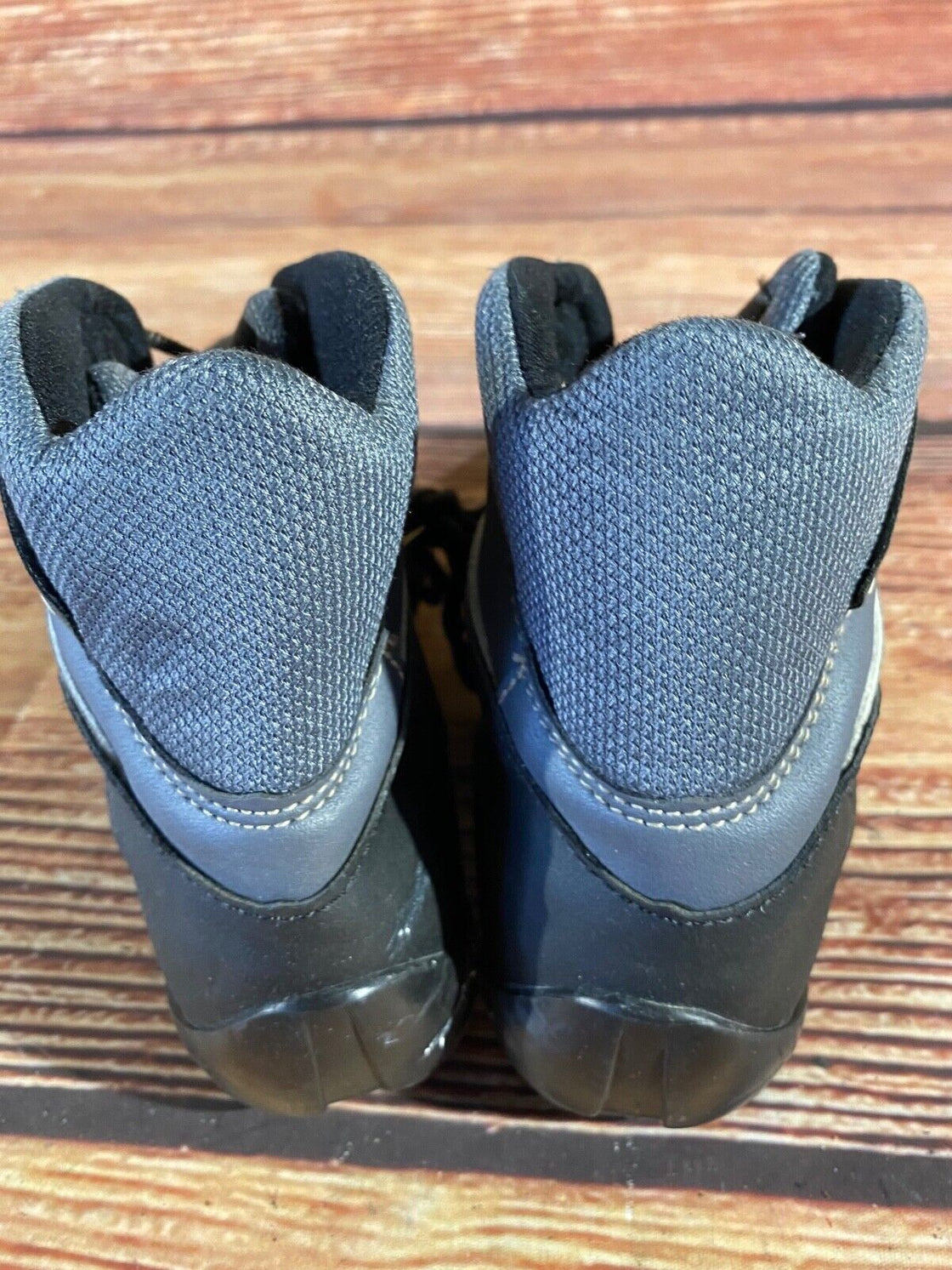 Salomon Nordic Cross Country Ski Boots Size EU41 US8.5 SNS Profil