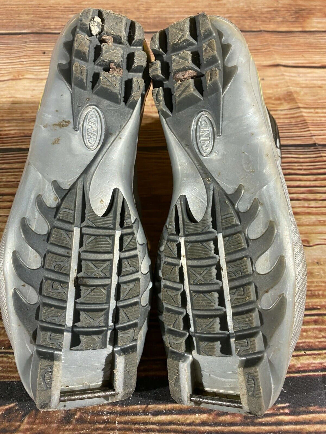 Alpina SP20L Nordic Cross Country Ski Boots Size EU38 US7 for NNN 685