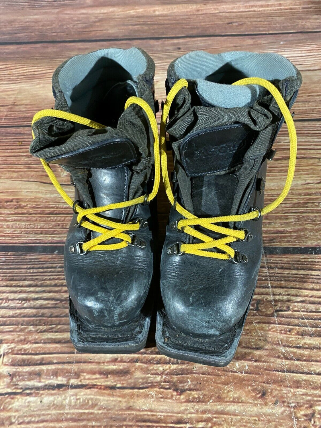 Asolo Snowfield Telemark Nordic Ski Boots US6.5, MONDO 248 for 75mm 3pin