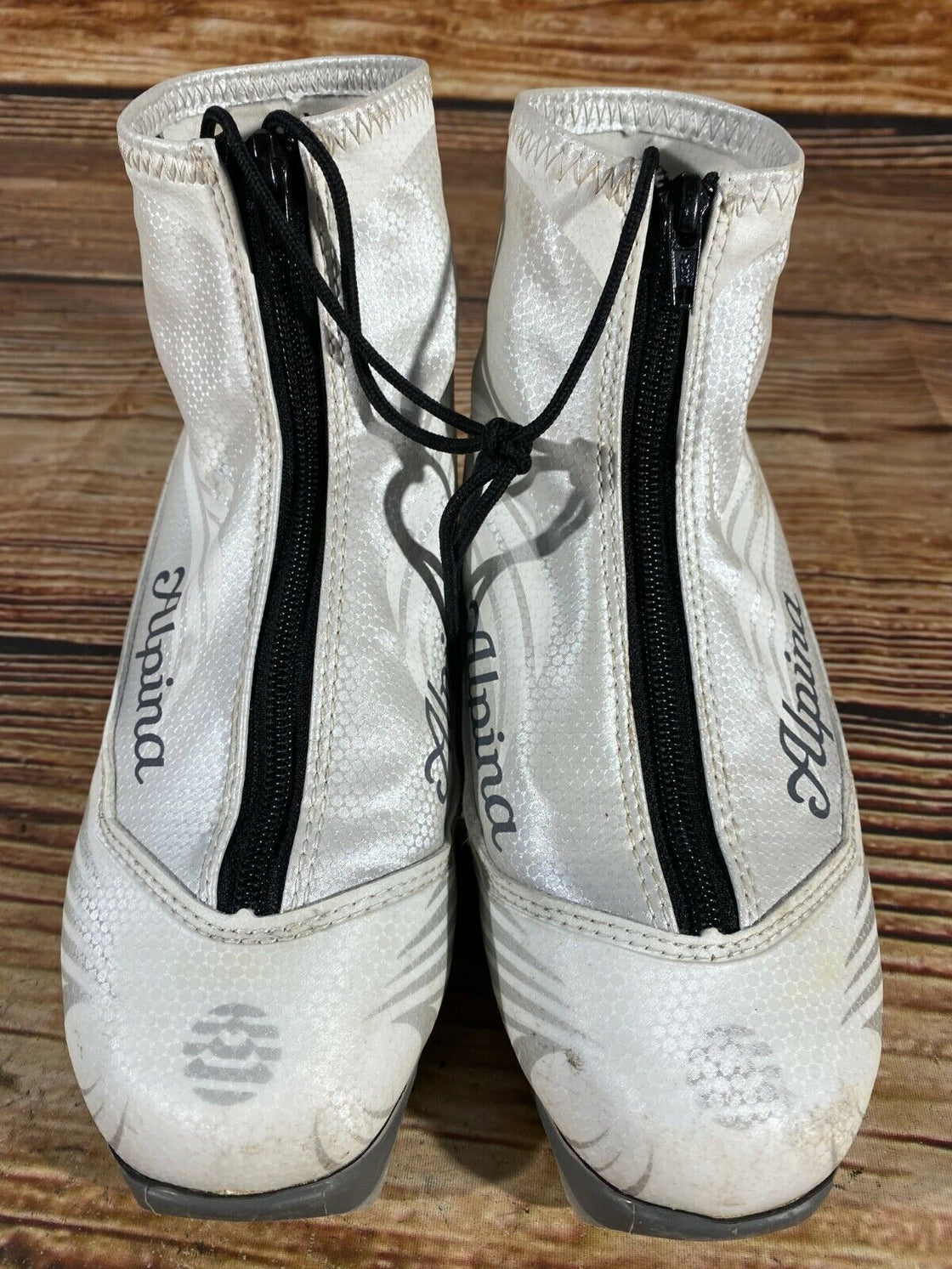 Alpina Eve20S Nordic Cross Country Ski Boots Size EU37 US5 NNN bindings 592