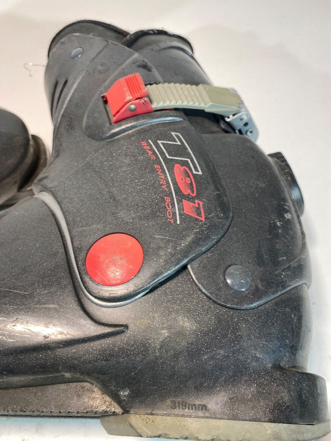 Tecno Vintage Alpine Ski Boots Size Mondo 280 mm Outer Sole 319 mm DH60