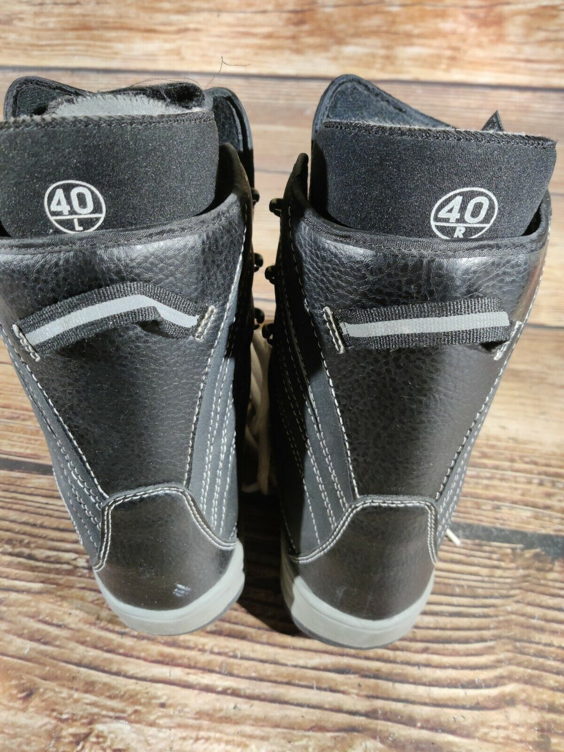 BD Snowboard Boots Size EU40, US7.5, UK7, Mondo 250 mm A