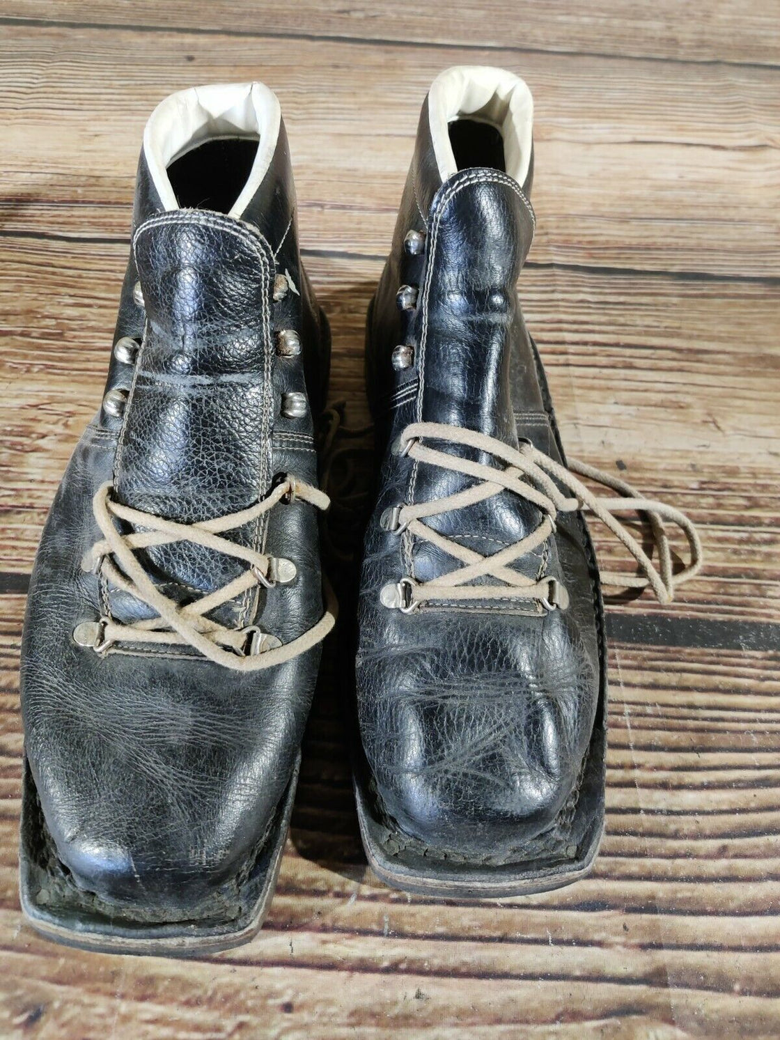 DALEX Vintage Cross Country Ski Boots for Kandahar Old Cable Binding EU43, US9