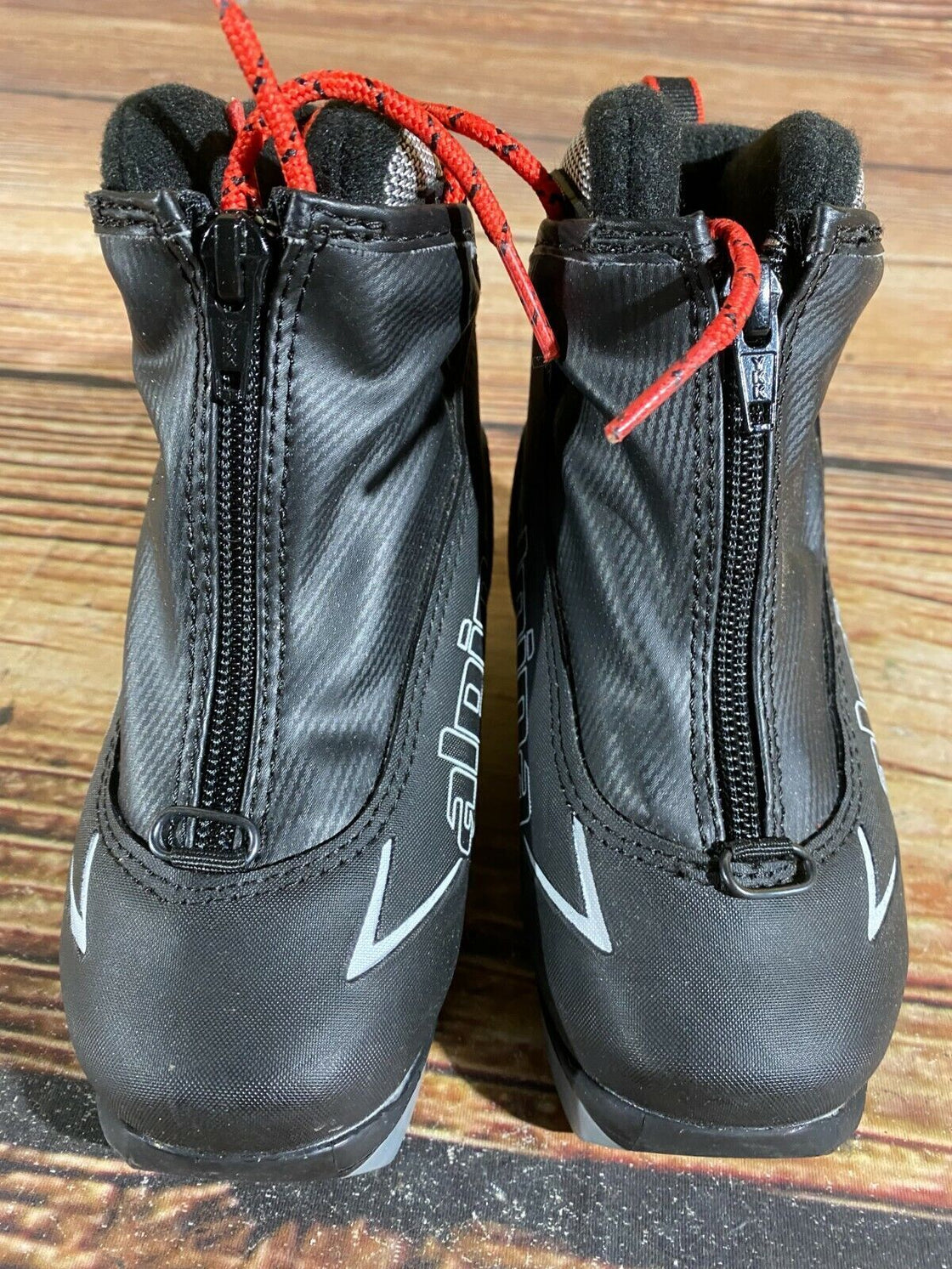 Alpina T5Plus Kids Nordic Cross Country Ski Boots Size EU26 US9 for NNN A-59