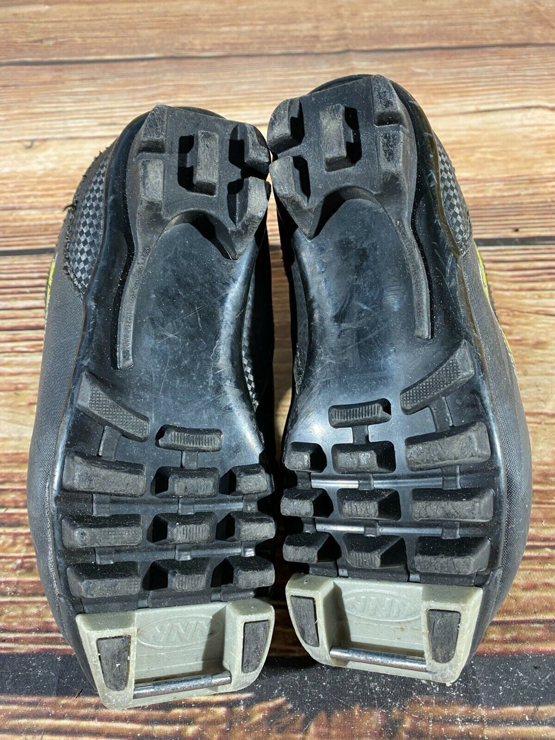 Fischer Ultimate Kids Nordic Cross Country Ski Boots Size EU31 US12.5 NNN F-326