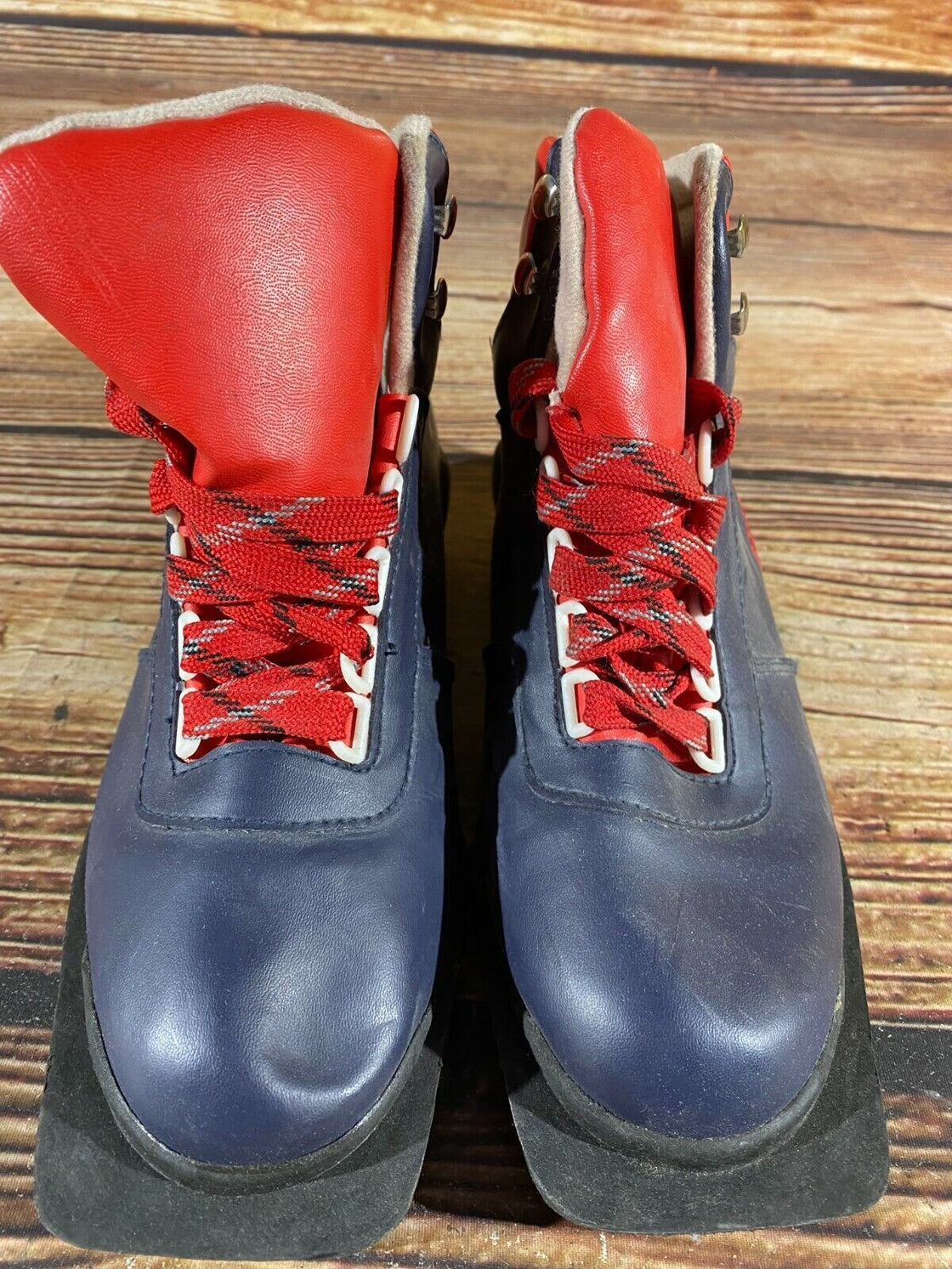 Berguven Vintage Retro Nordic Norm Cross Country Ski Boots Size EU39 US7 NN 75mm
