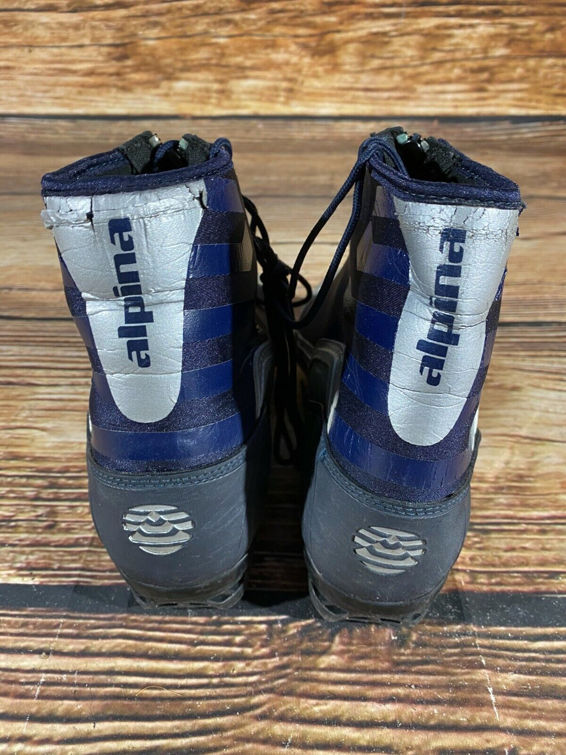 Alpina T10 Nordic Cross Country Ski Boots Size EU40 US7.5 NNN bindings 690