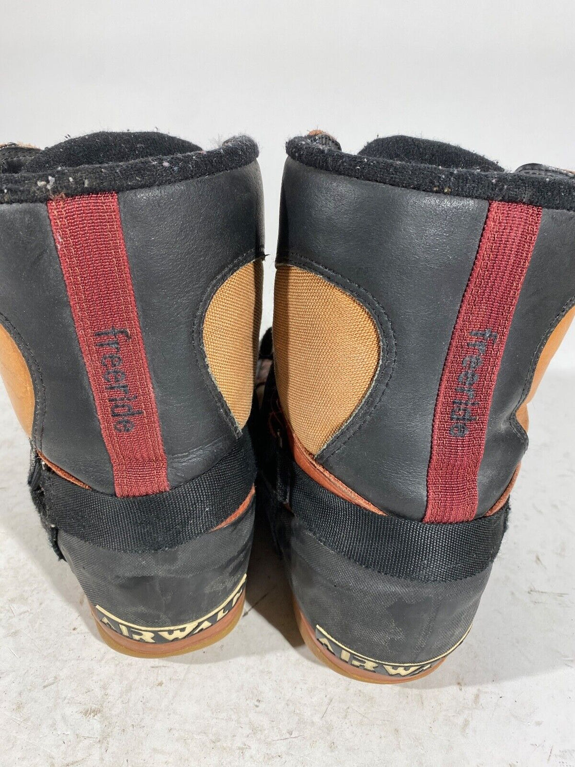 AIRWALK Vintage Snowboard Boots Retro Style Size EU42, US8, UK7, Mondo 260 mm