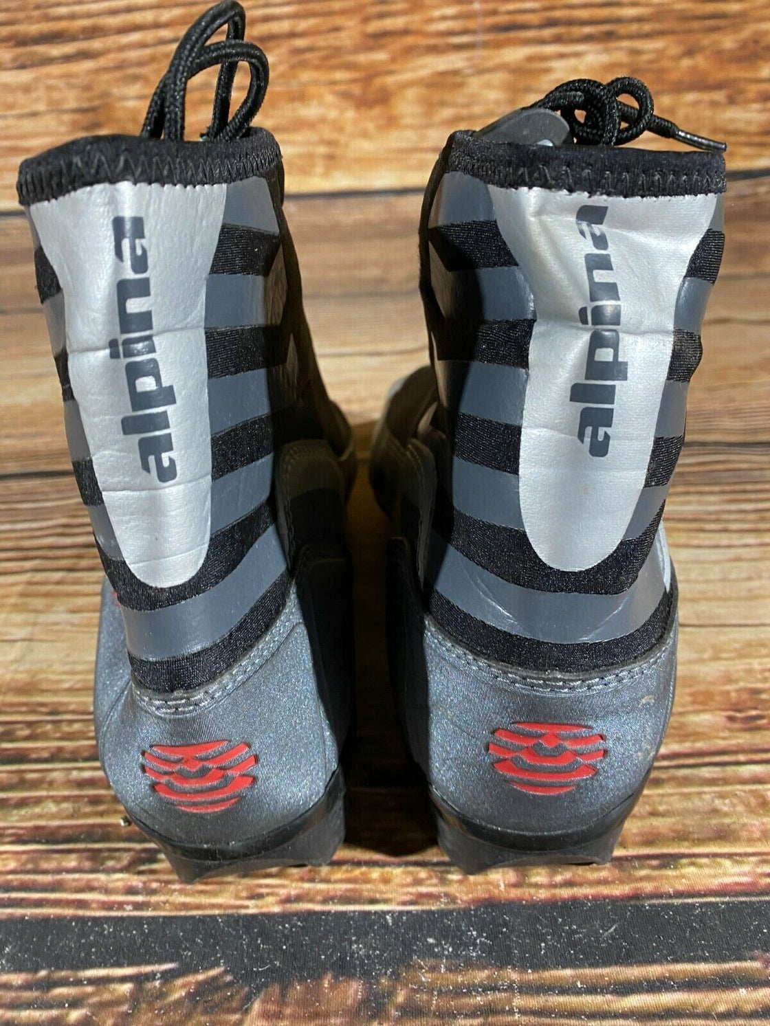 Alpina T10 JR Nordic Cross Country Ski Boots Size EU38 US6 NNN bindings