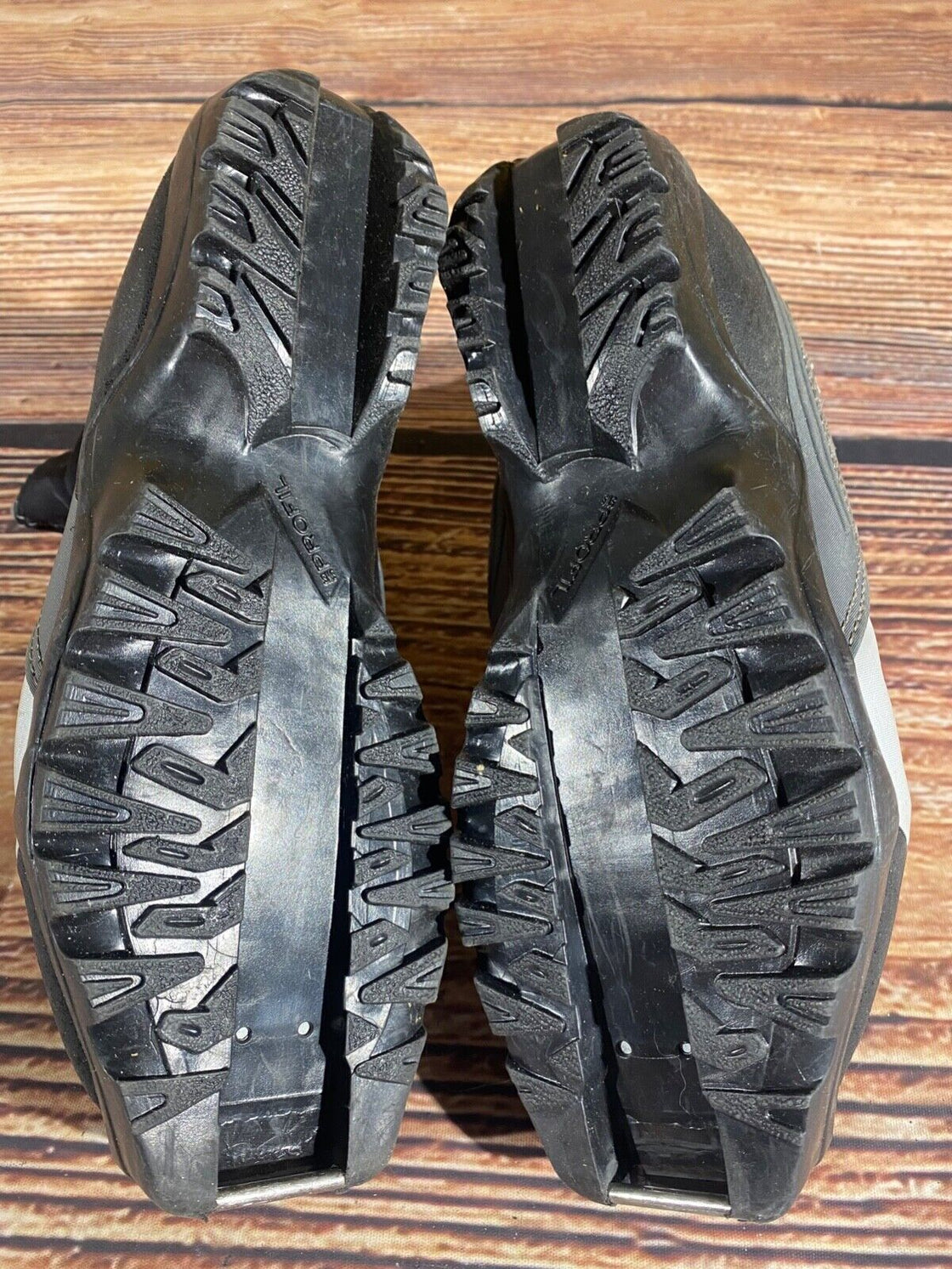 Fischer XC Comfort Kids Nordic Cross Country Ski Boots Size EU36 US4.5 SNS F-505