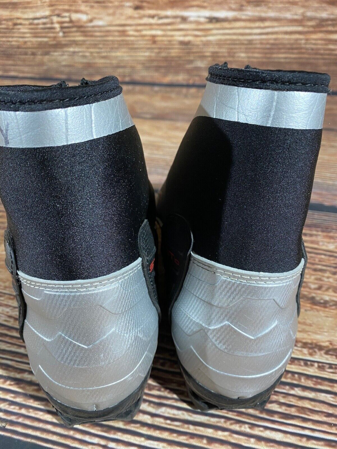 Alpina ST10 Nordic Cross Country Ski Boots Size EU39 US7 for NNN