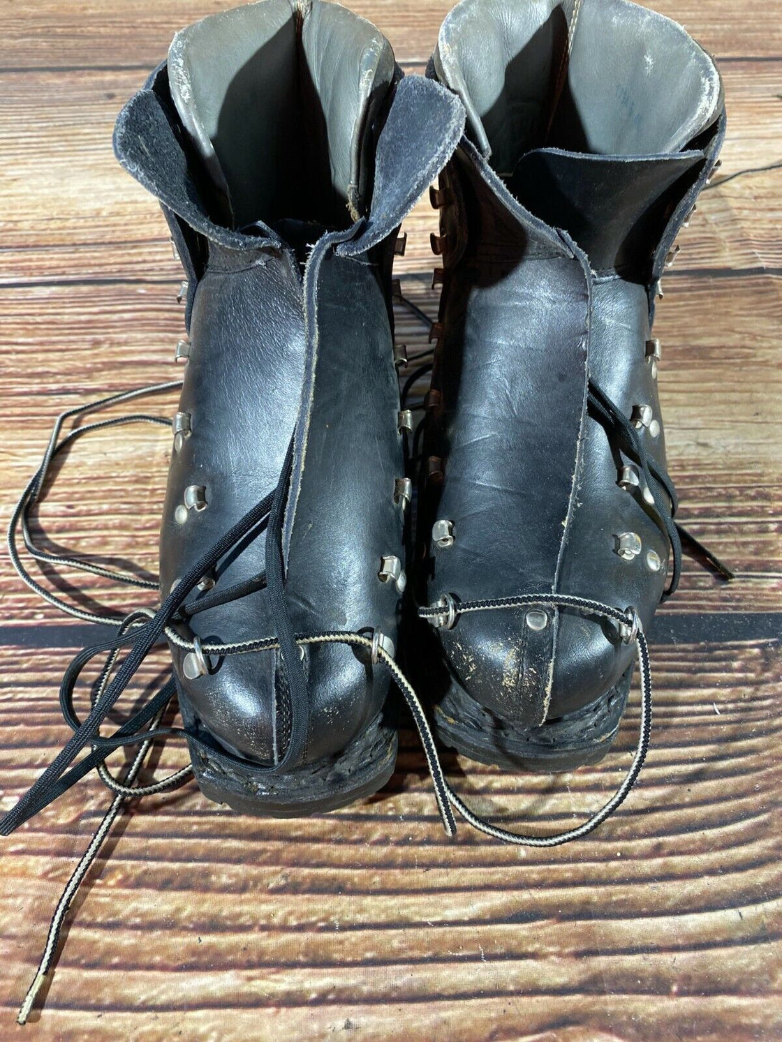 MUNARI Vintage Alpine Ski Boots Skiing Shoes US6 UK5 Mondo 235 Italy KL145