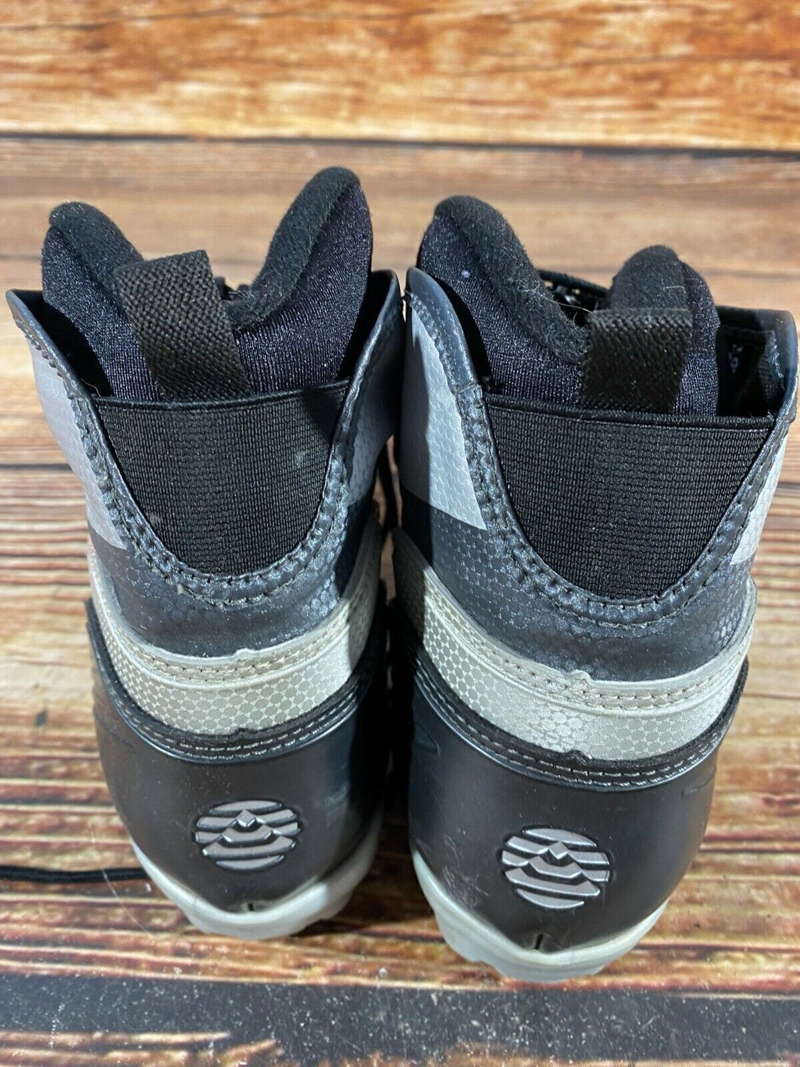 Alpina SR20 Nordic Cross Country Ski Boots Size EU39 US7 NNN bindings 1049